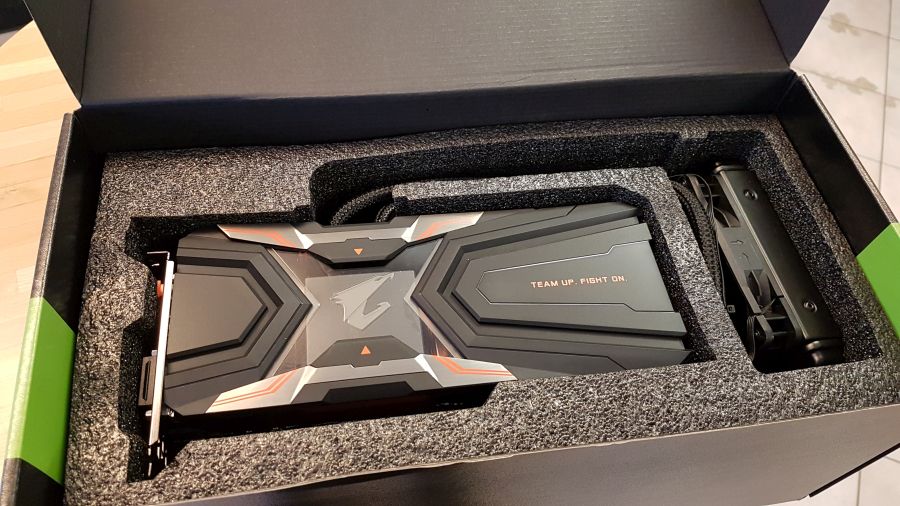 AORUS GeForce GTX 1080 Ti Waterforce Xtreme Edition