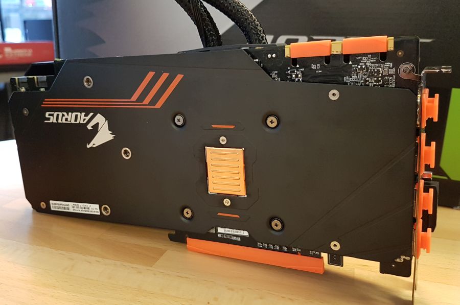 AORUS GeForce GTX 1080 Ti Waterforce Xtreme Edition