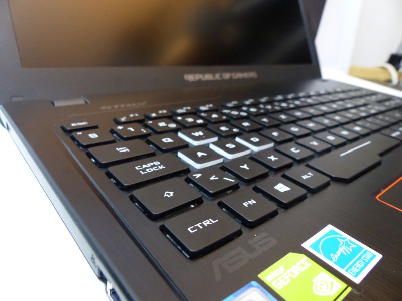 ASUS ROG Strix GL553VD Gaming Notebook