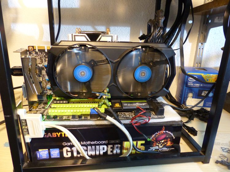 NVIDIA GeForce GTX 970 connected to a LG 49-inch TV monitor