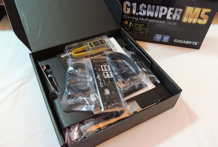Gigabyte G1.Sniper M5 Z87 Motherboard Unboxing