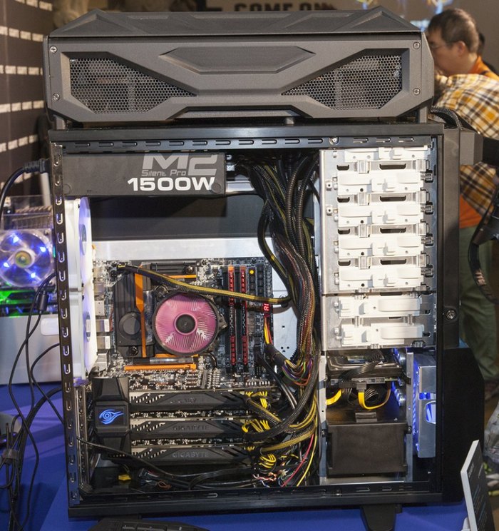 Gigabyte WaterForce GPU liquid cooler