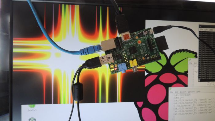 GLSL Hacker on Raspberry Pi - GLSL Sandbox 3331.5 demo