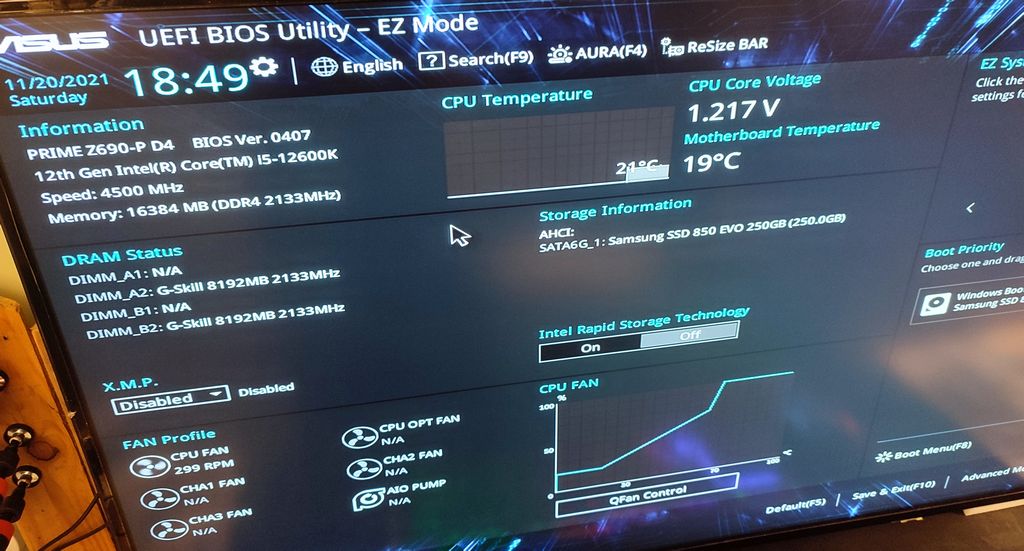 Intel Core i5-12600K - first boot, bios screenshot