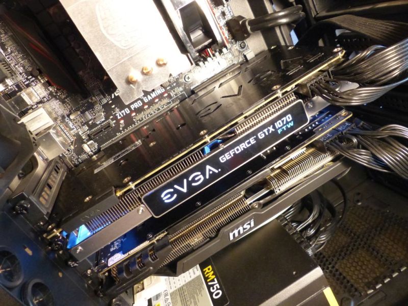 JeGX's devbox: GeForce GTX 1070 + Radeon R9 290X