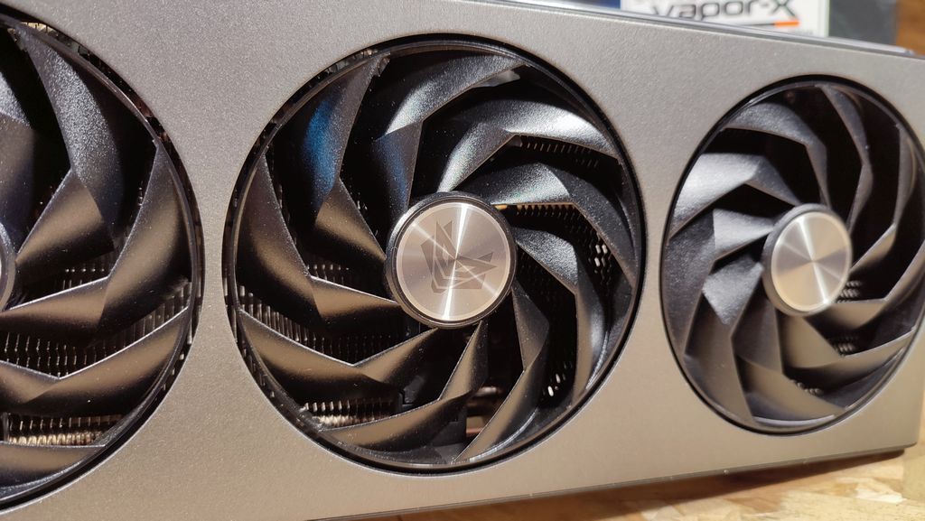 SAPPHIRE Radeon RX 7900 XTX Nitro+ 24GB Review