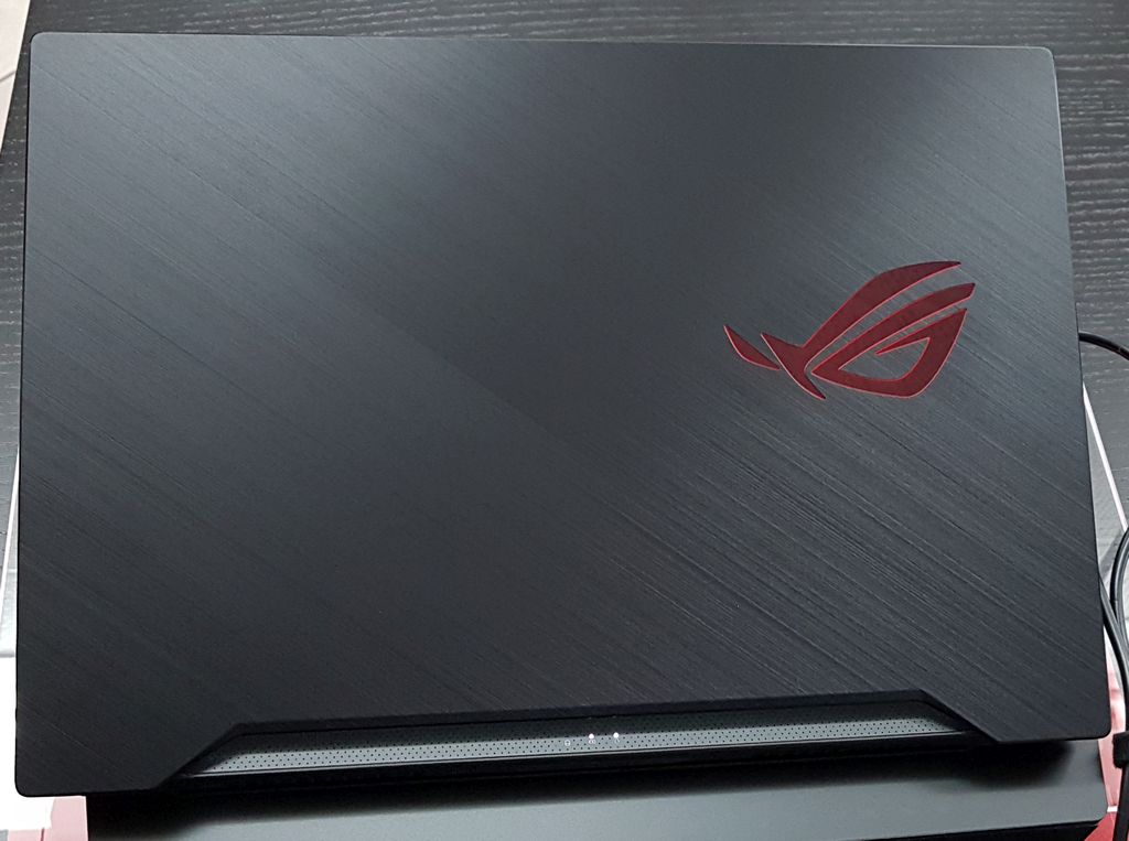 ASUS ROG Zephyrus S GX502GW Gaming Notebook