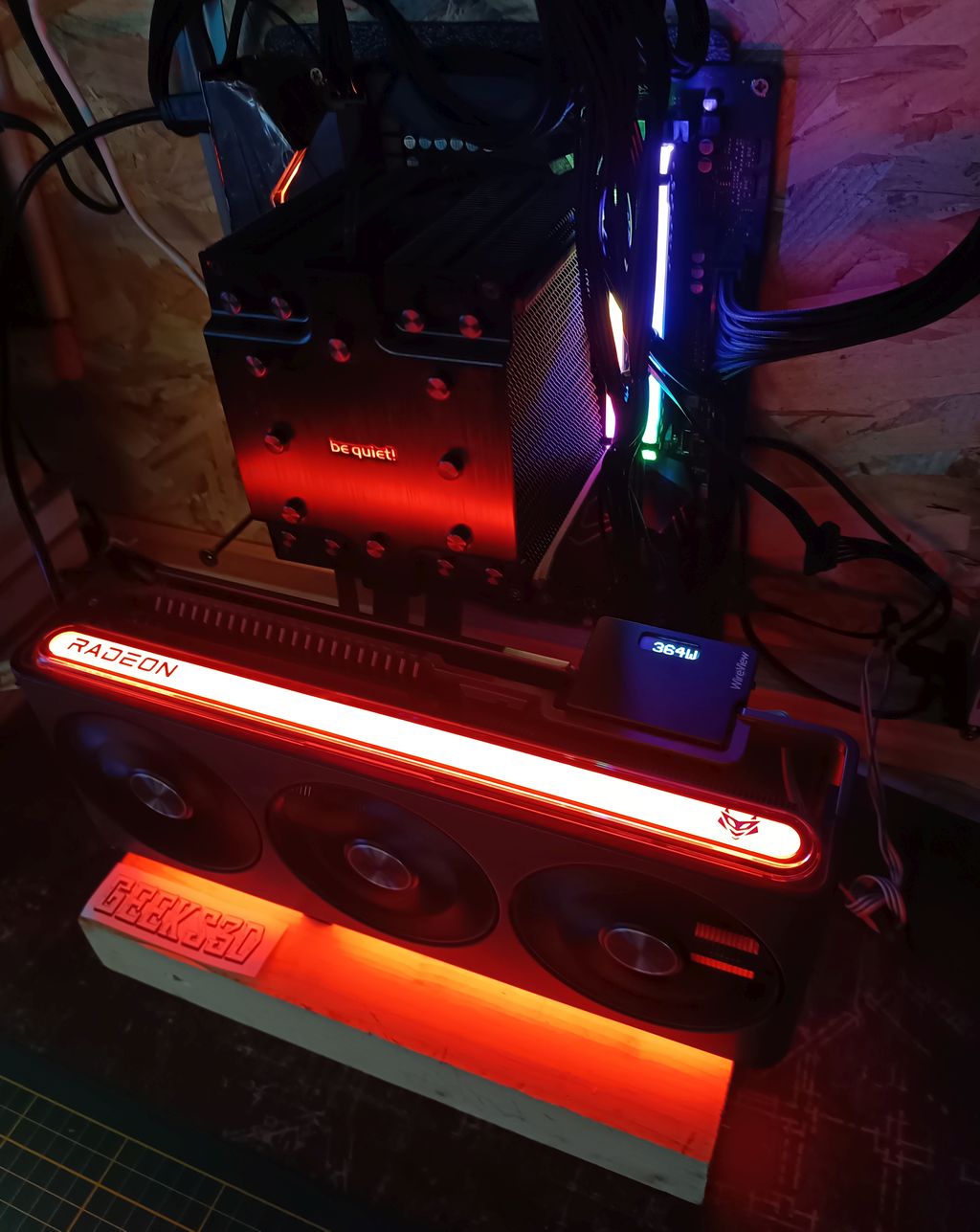 SAPPHIRE Nitro+ Radeon RX 7900 XTX Vapor-X 24GB stressed by FurMark 2.4