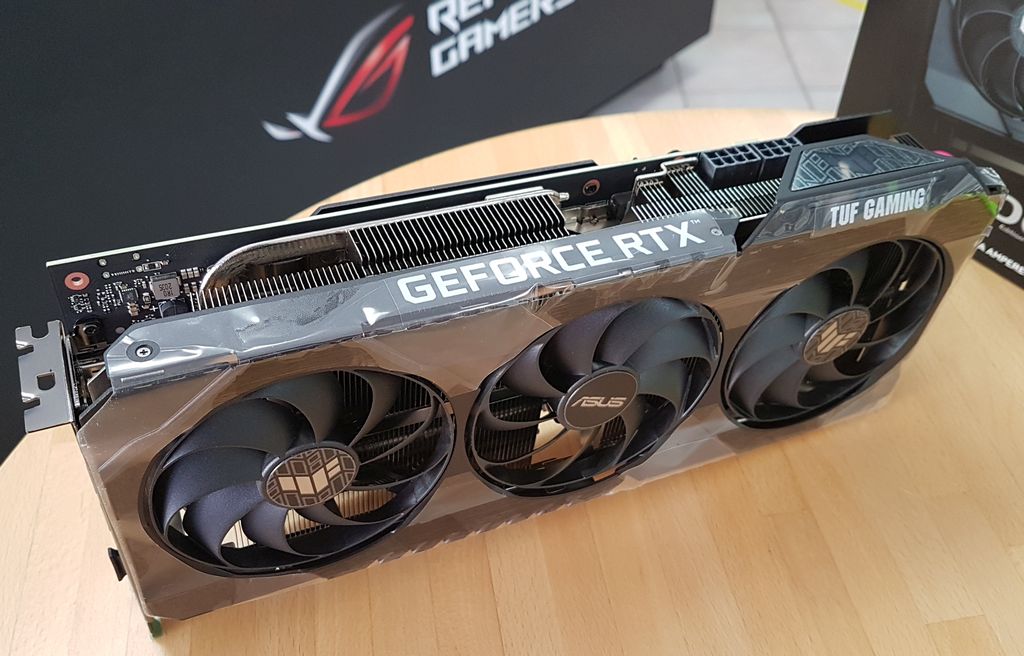 ASUS TUF GeForce RTX 3080 OC 10GB Unboxing